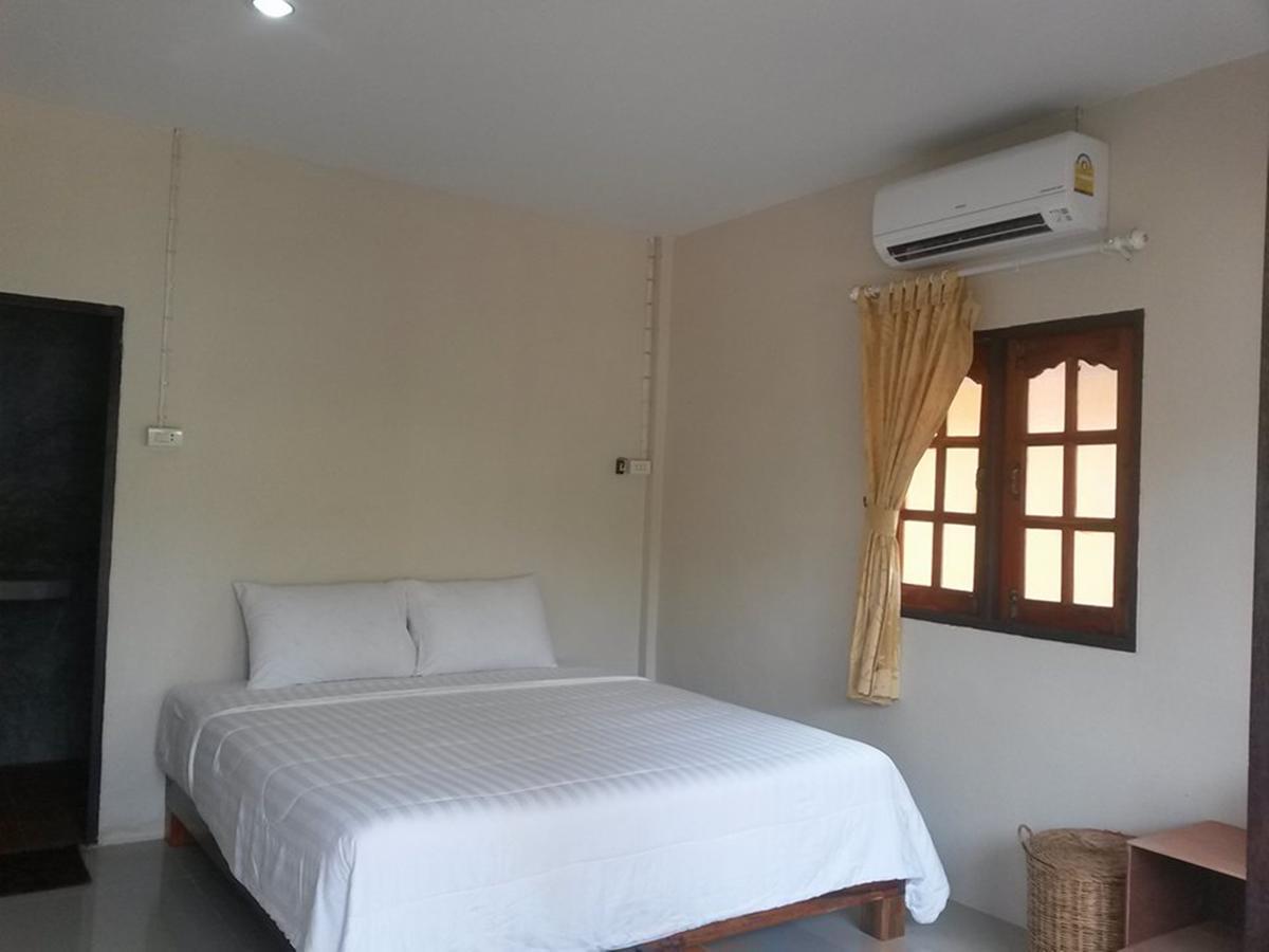 Monkey House Hotel Koh Lanta Exterior photo