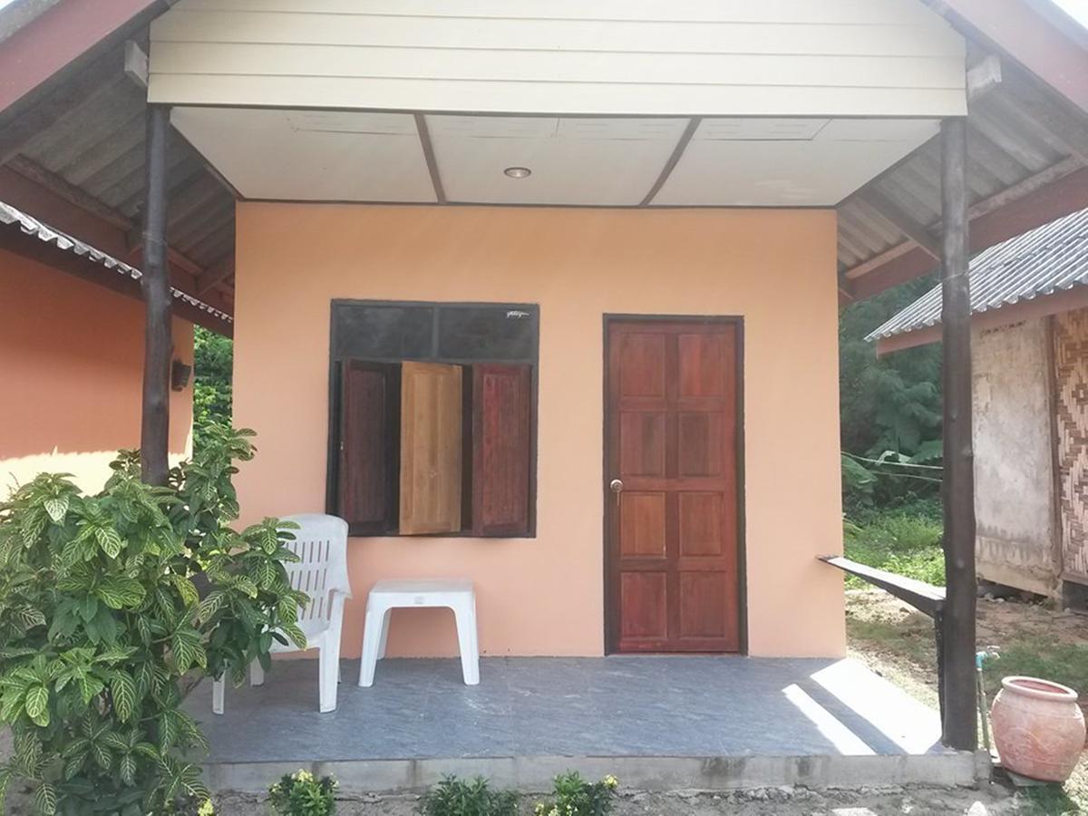 Monkey House Hotel Koh Lanta Exterior photo