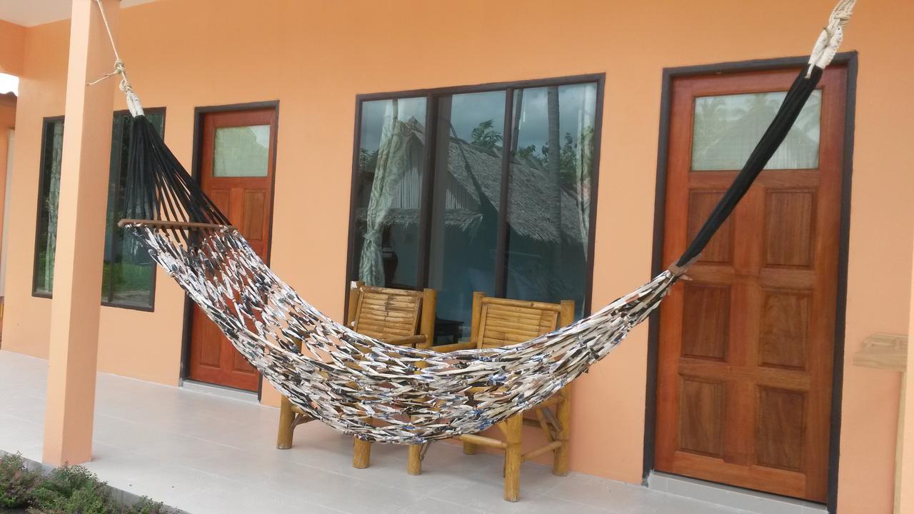 Monkey House Hotel Koh Lanta Exterior photo