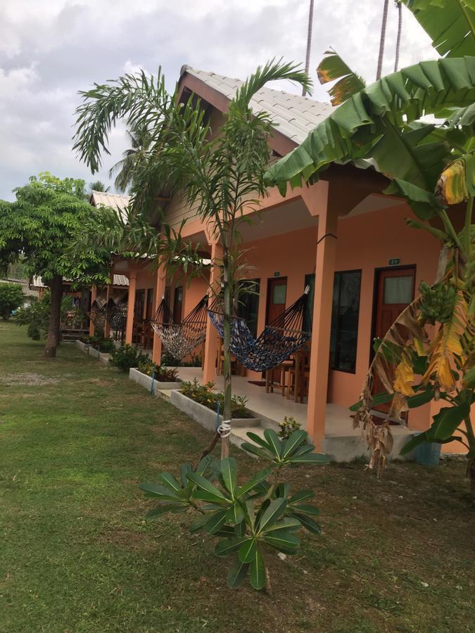 Monkey House Hotel Koh Lanta Exterior photo